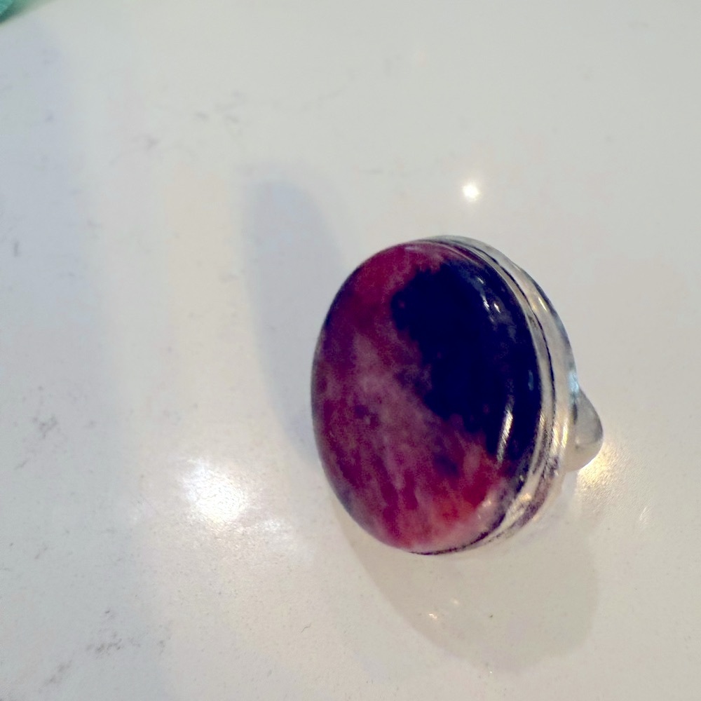 Elegant Silver and Red gemstone Ring size 9